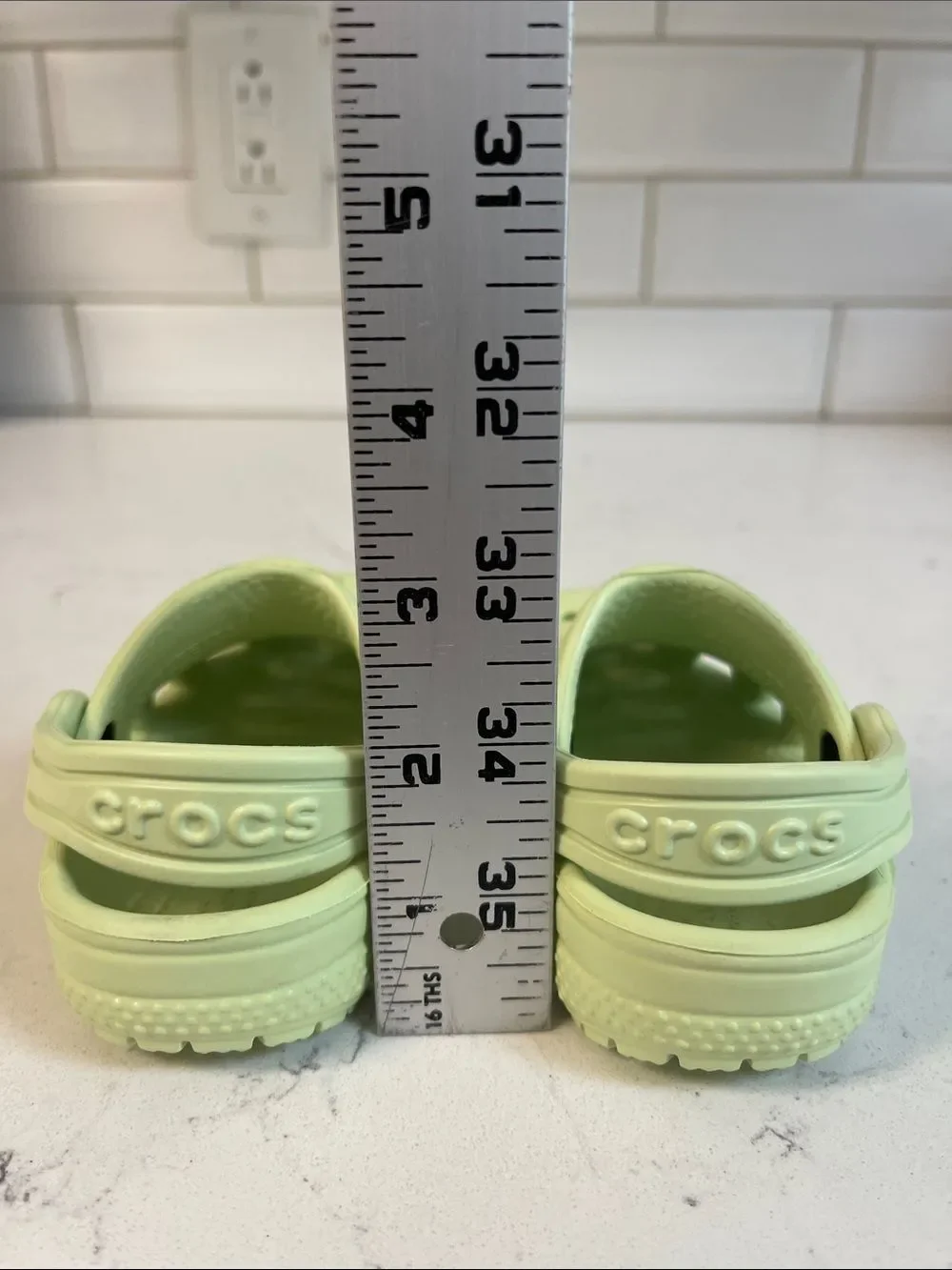 CROCS brand style